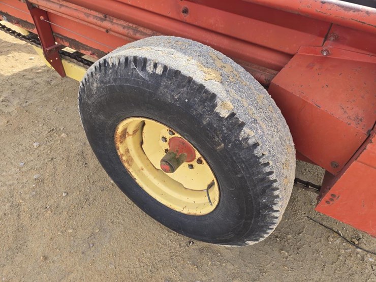 new-holland-513-image-10