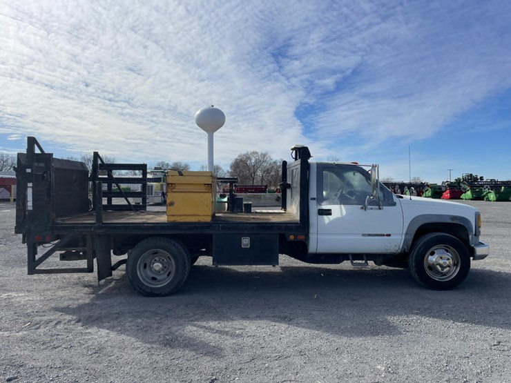 1995-gmc-sierra-3500hd-image-24