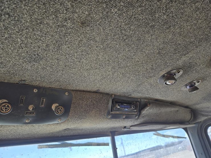 international-9-image-30