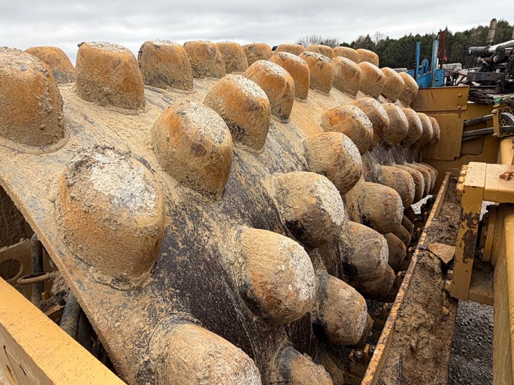 caterpillar-cp56-image-14