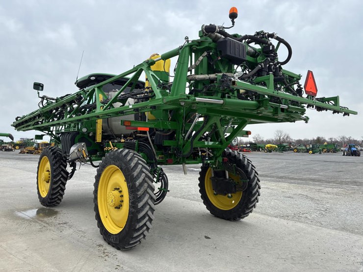 2021-john-deere-r4030-image-8