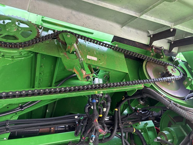 2013-john-deere-s690-image-57