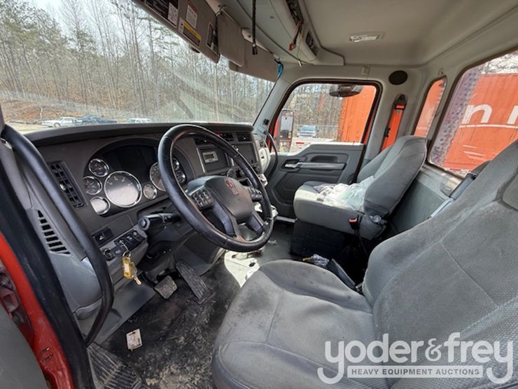 2019-kenworth-t680-image-9