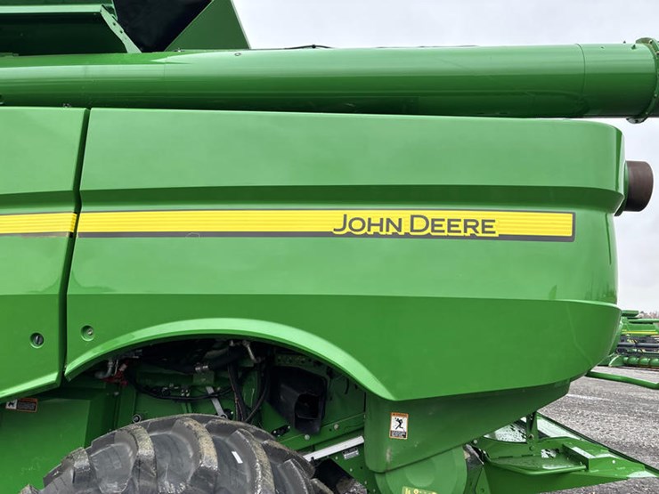 2014-john-deere-s680-image-15