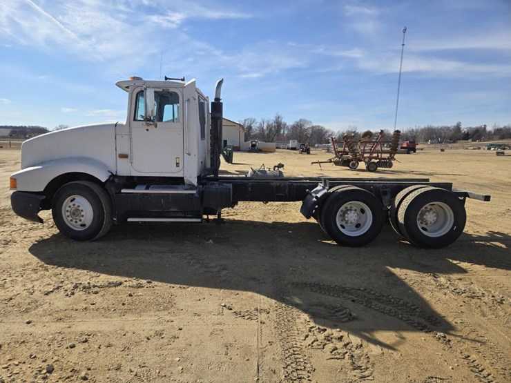 international-9-image-5