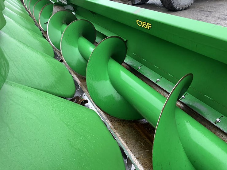 2024-john-deere-c16f-image-6