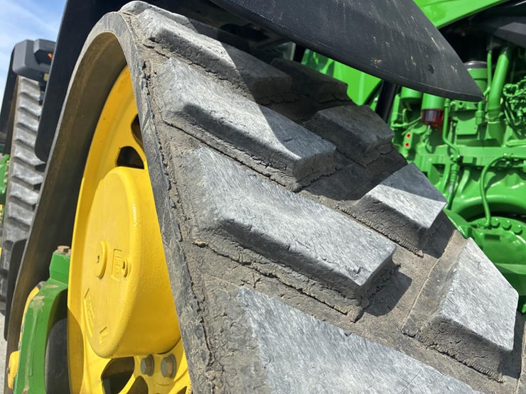 2021-john-deere-8rx-370-image-51