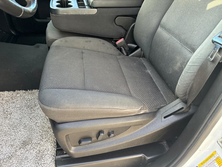 2019-chevrolet-2500-image-48