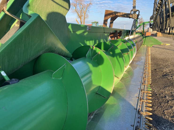 2005-john-deere-630f-image-19