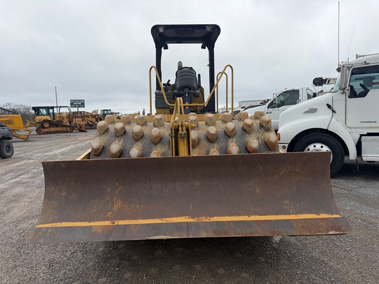 caterpillar-cp56-image-2