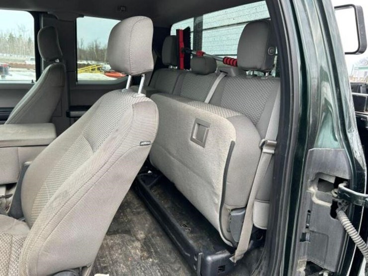 2016-ford-f150-xlt-image-21