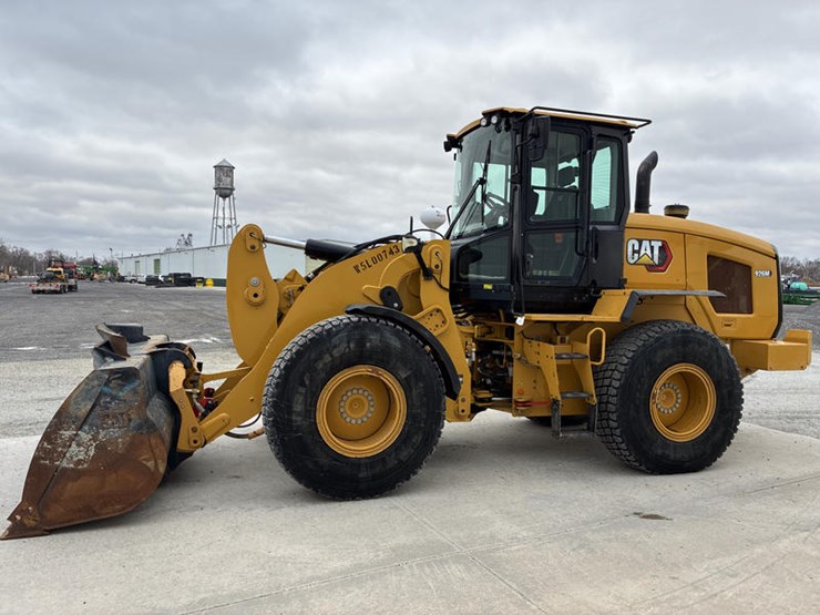 2021-caterpillar-926m-image-11