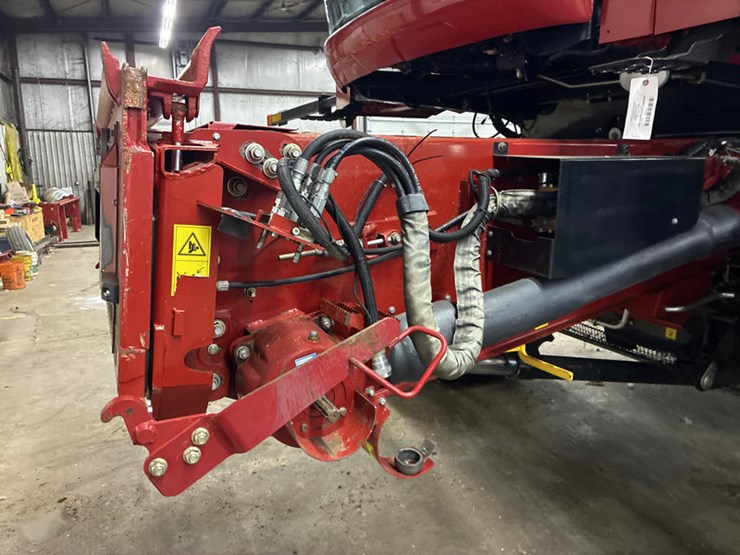 2012-case-ih-7230-image-11