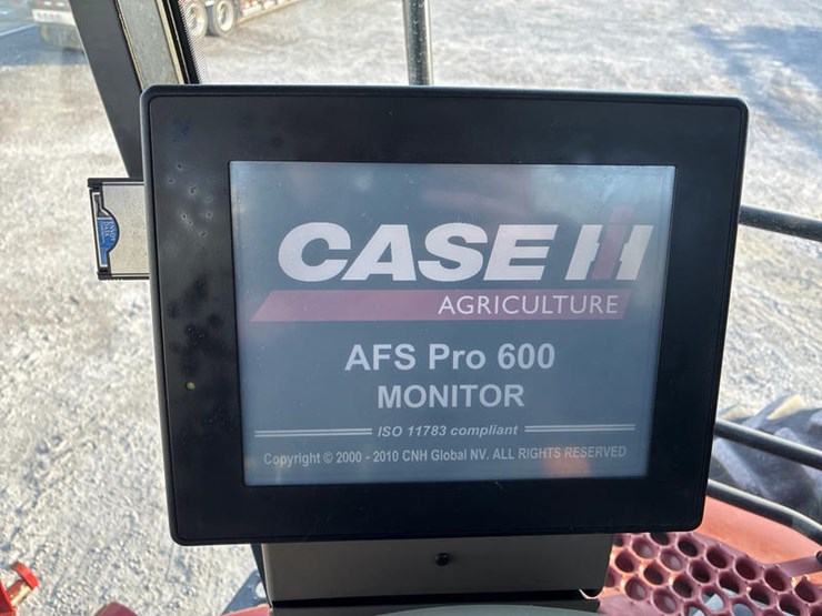 2010-case-ih-8120-image-114