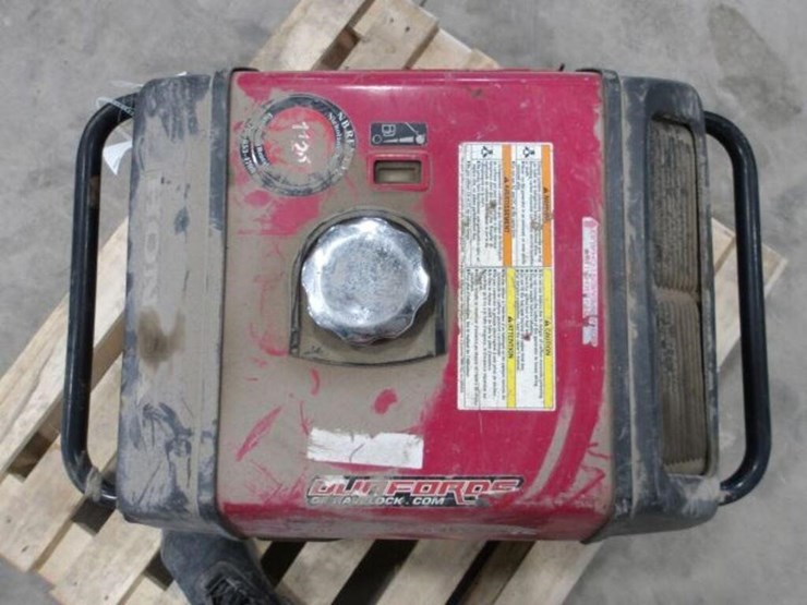 honda-eu3000is-image-16