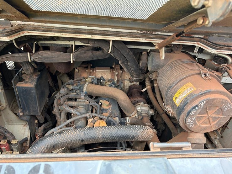 2019-takeuchi-tl10v2-image-43