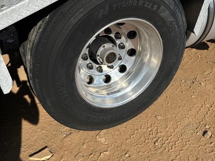 2017-international-hx620-image-49