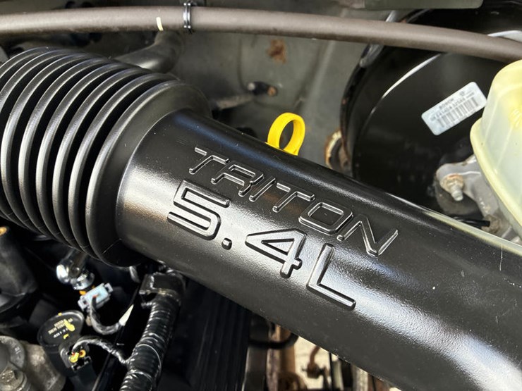 2004-ford-f250-image-46