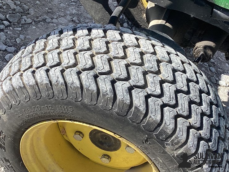 2012-john-deere-2320-image-11