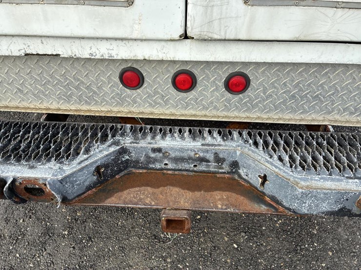 2000-chevrolet-2500-image-17