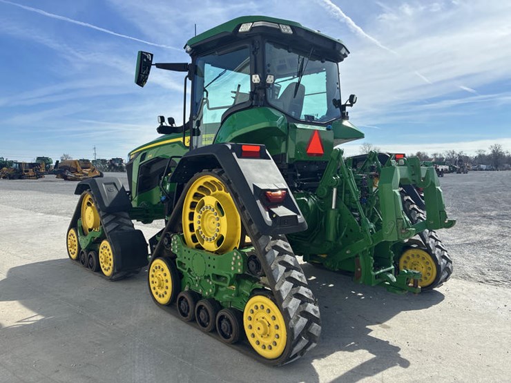 2021-john-deere-8rx-370-image-8
