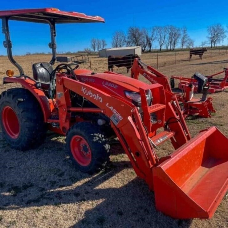 2022 KUBOTA L3302