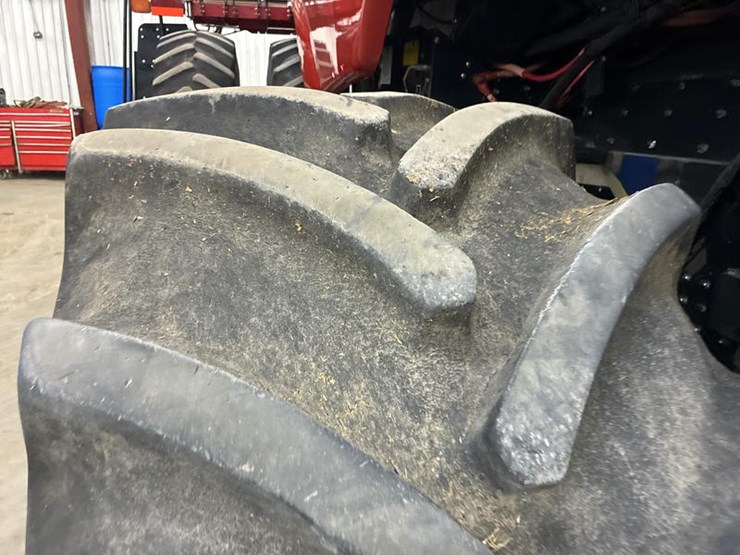 2012-case-ih-7230-image-41