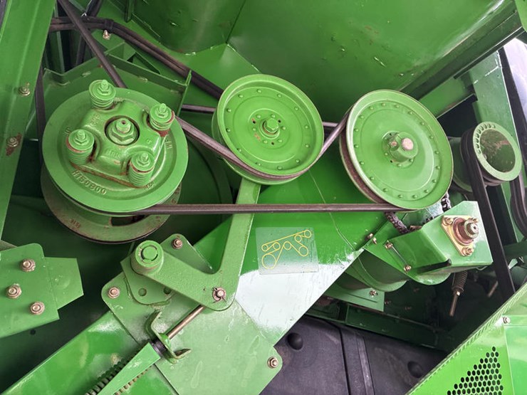 2004-john-deere-9660-sts-image-80