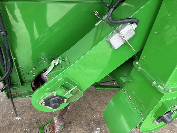 2004-john-deere-9660-sts-image-74