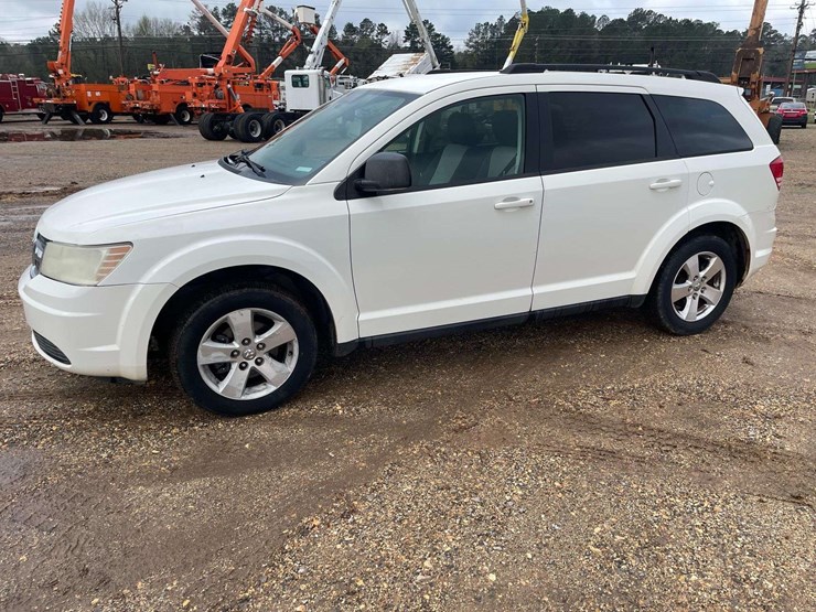 2009-dodge-journey-sxt-image-1