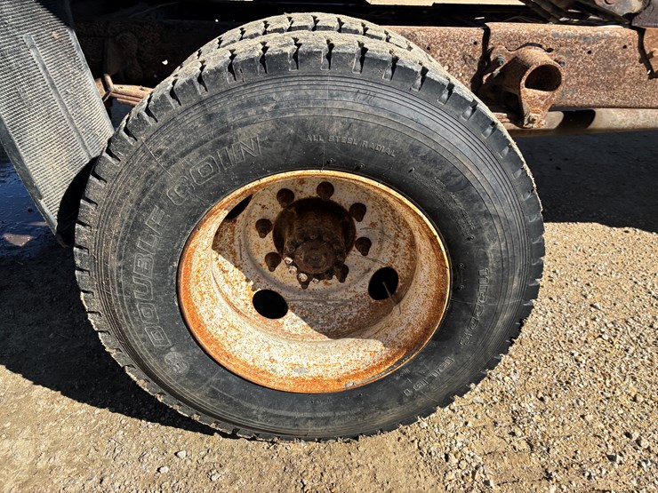 2003-ford-f650-image-72