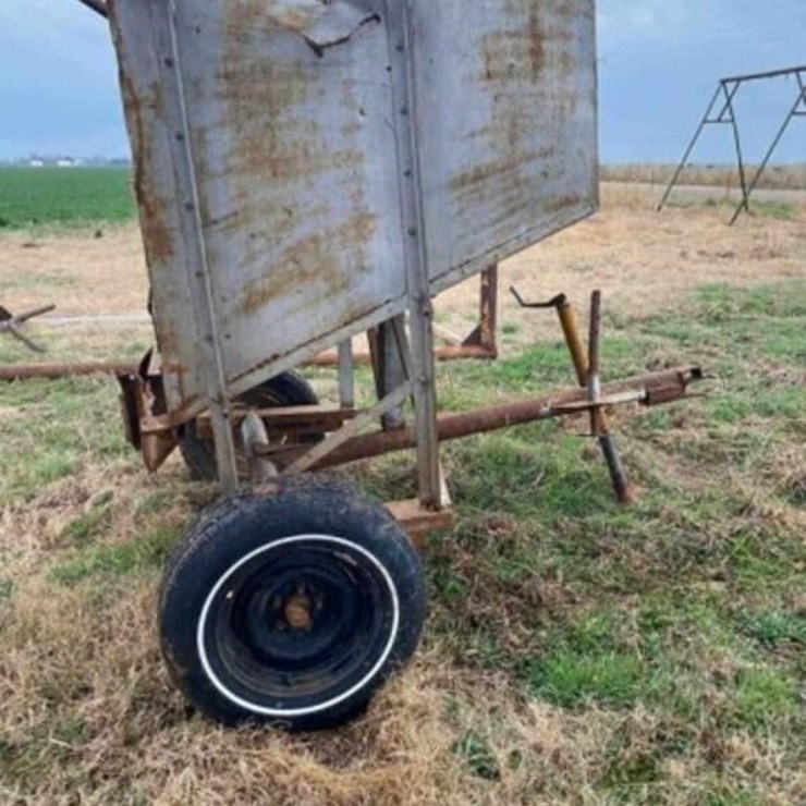 Feed Buggy 1100 LB open top