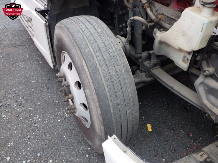 2022-kenworth-t680-image-29