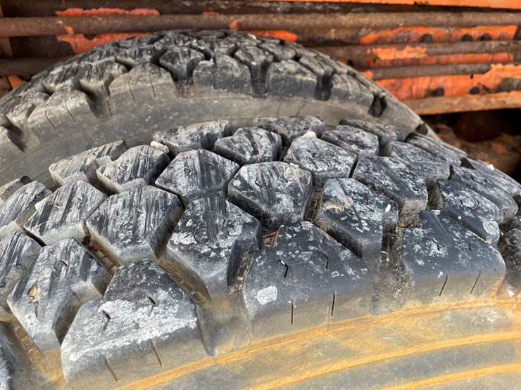 1986-ford-9000-image-17