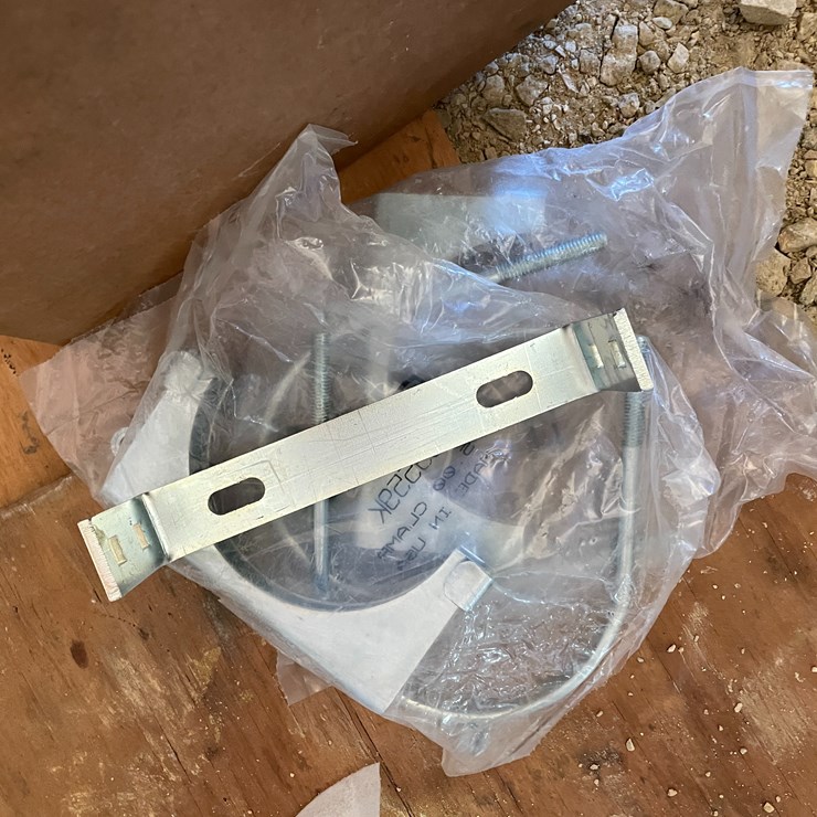 #8033 • Assorted Exhaust Mounting Hardware