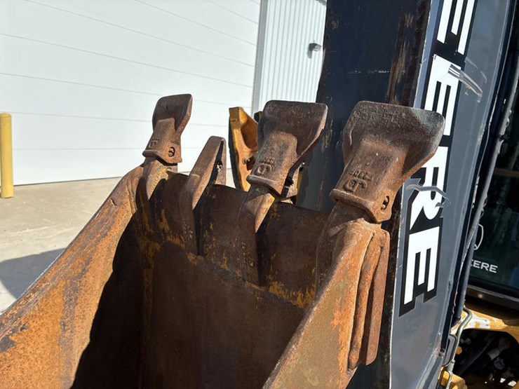 #5008-•-2013-jd-310k-#1t0310kxkde239768-image-33