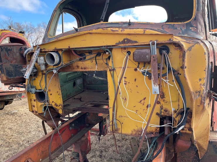 #4209-•-mack-truck-frame-image-14