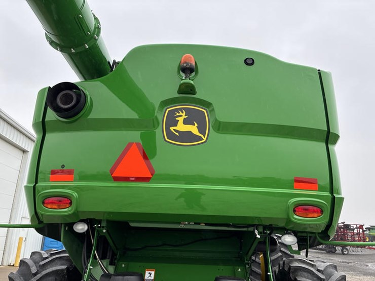 2017-john-deere-s680-image-16