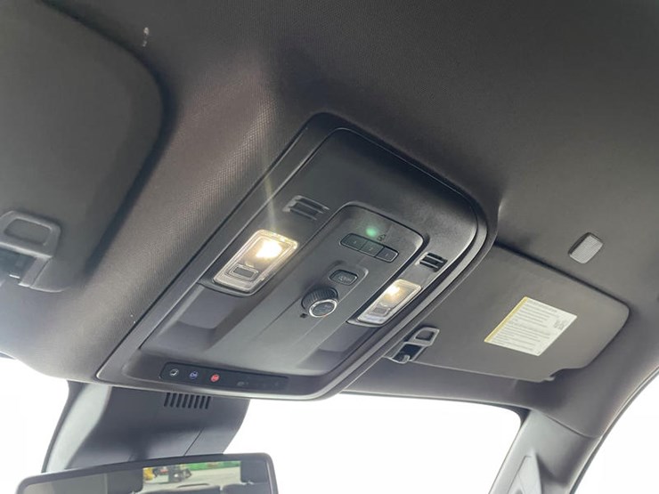 2023-chevrolet-tahoe-image-51