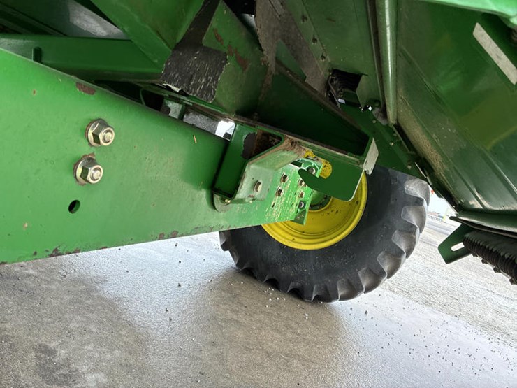 2004-john-deere-9660-sts-image-43