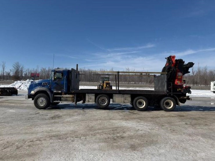 2008-mack-gu813-tri/a-boom/flatbed-truck-1m2ax16c9-image-5