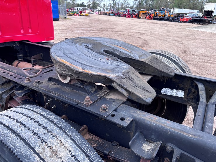 2001-international-4700-image-5