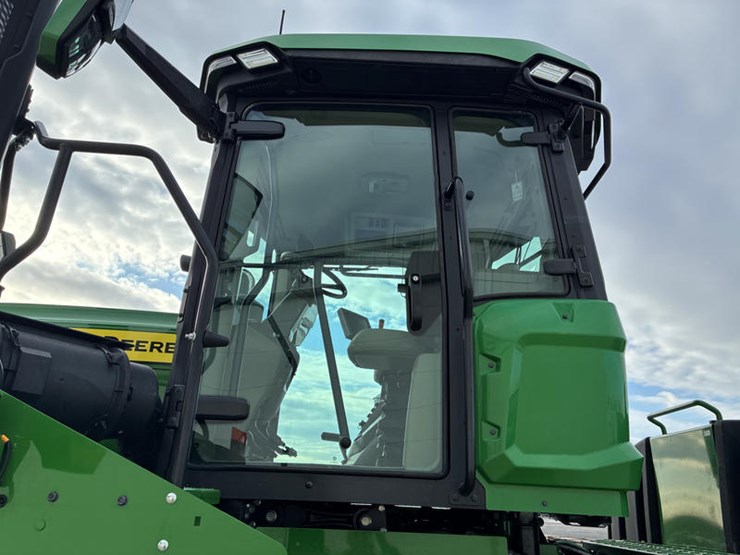 2023-john-deere-9rx-590-image-40