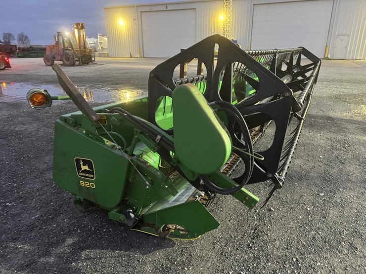 1993-john-deere-920-image-6