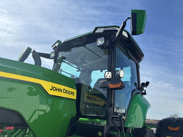 2021-john-deere-8rx-370-image-34