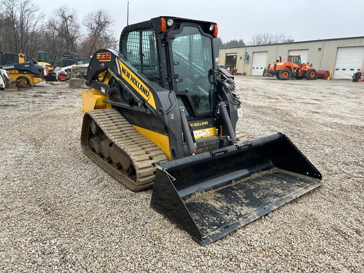 2017-new-holland-c232-image-6