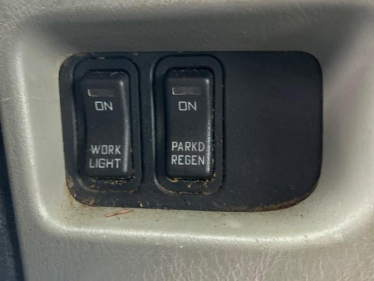 2016-international-durastar-4400-image-14