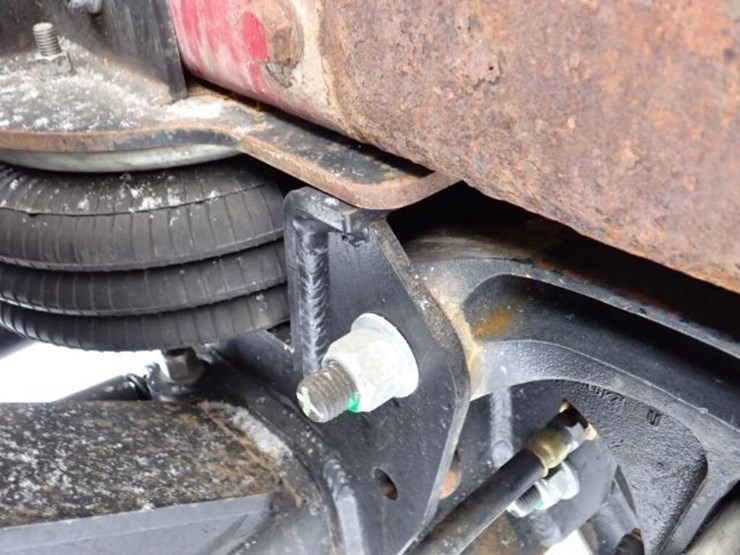 2011-peterbilt-365-image-74