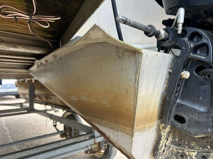 2001-premier-225-sun-station-pontoon-boat-image-11