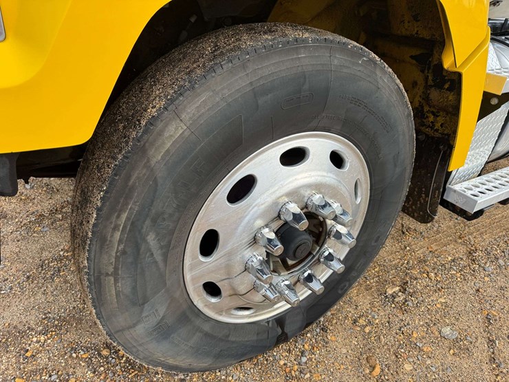 2017-western-star-4700-image-28